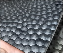 Milking-platform-rubber-mat