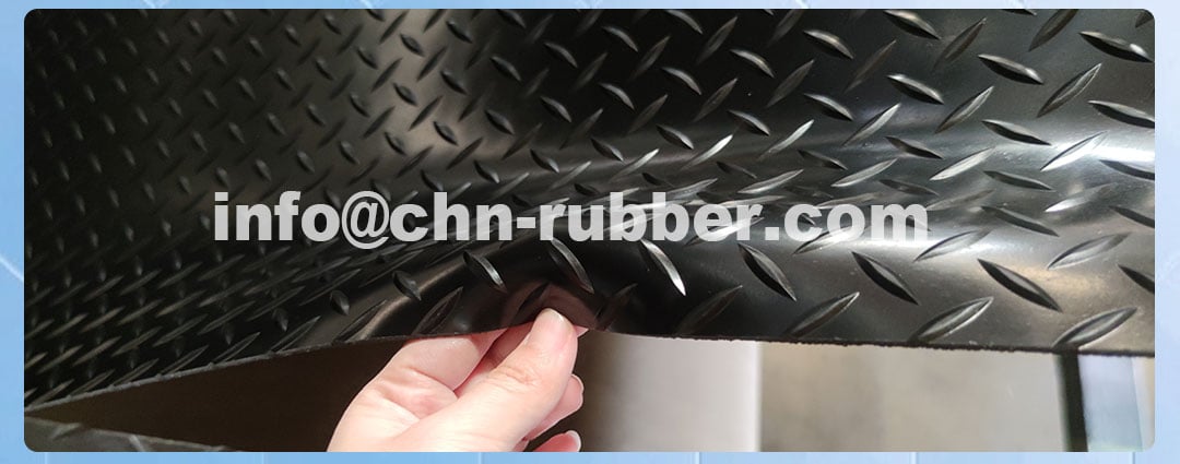 Rubber diamond plate trailer flooring