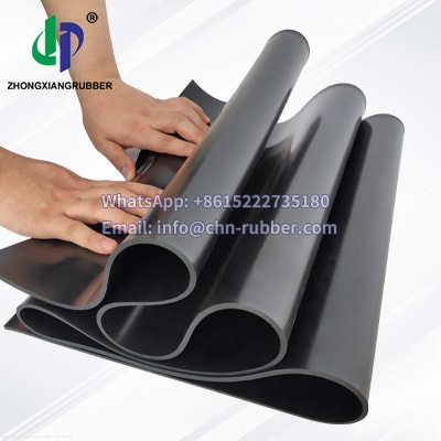 70+/5 Hardness black industrial wear-resistant rubber sheet