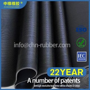 fine ribbed fluted rubber matting is common type for rubber sheet